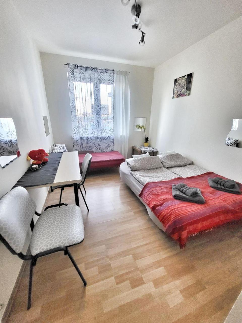 Przy Alejach Jerozolimskich Apartament Warszawa